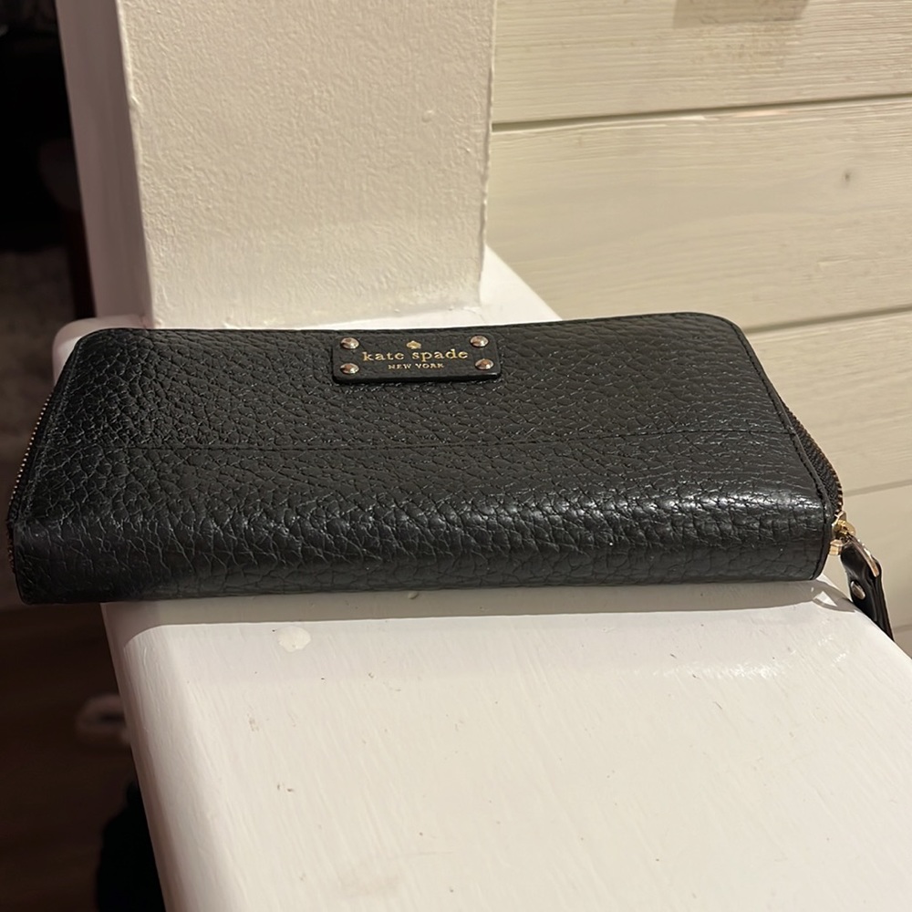 Kate Spade Leather Black Wallet ♠️ - Picture 8 of 10